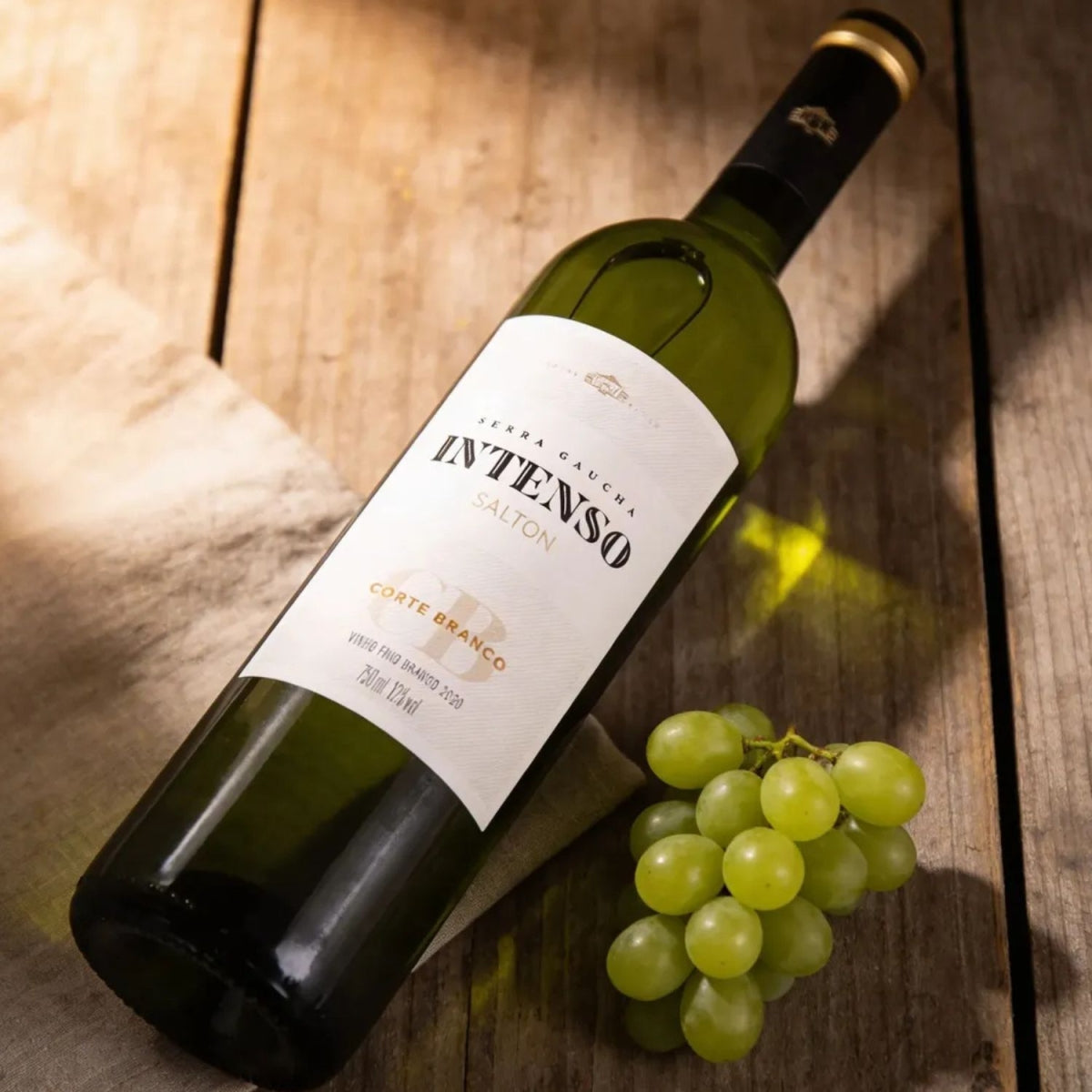 Vinho Fino Seco Salton Intenso Corte Branco 750ML
