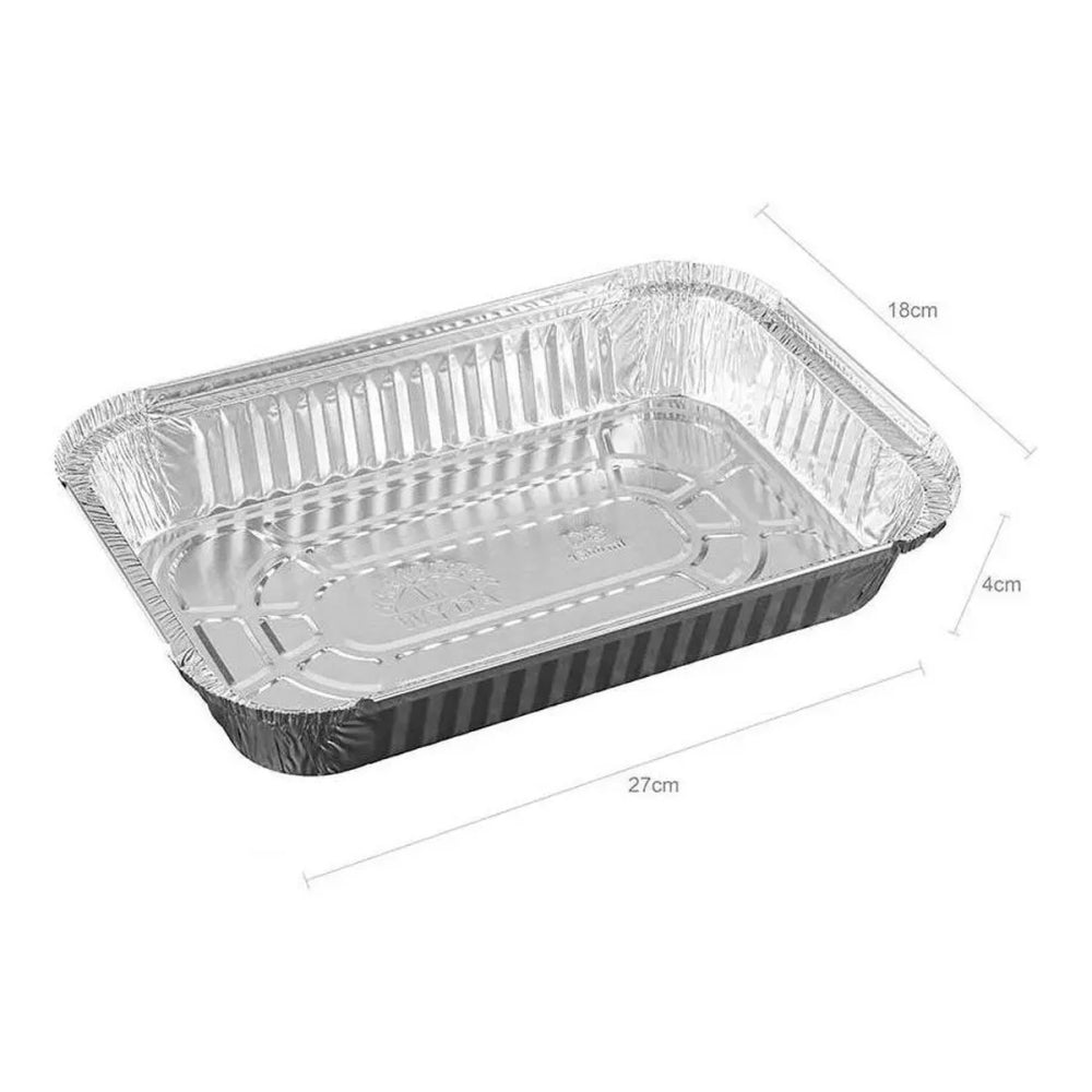 Bandeja retangular de alumínio prateado com medidas indicadas de 27 x 18 x 4 cm.