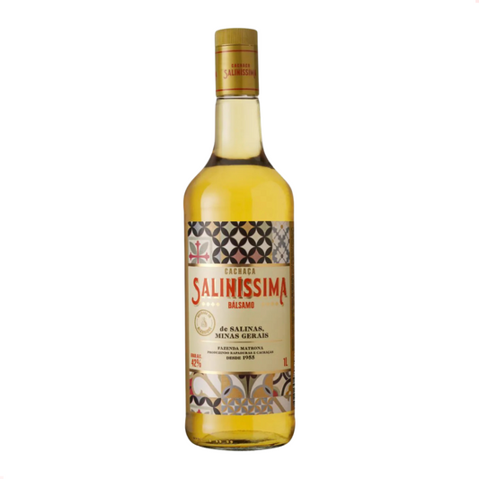 Garrafa de cachaça Saliníssima Bálsamo 1 litro, com rótulo indicando teor alcoólico de 42%.
