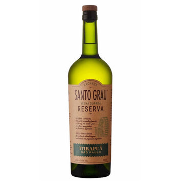 Garrafa de cachaça Santo Grau Reserva Itirapuã, 750 ml, vista de frente.