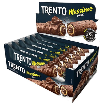 Display Trento Massimo Dark com unidades embaladas e indicação de chocolate com 55% cacau.