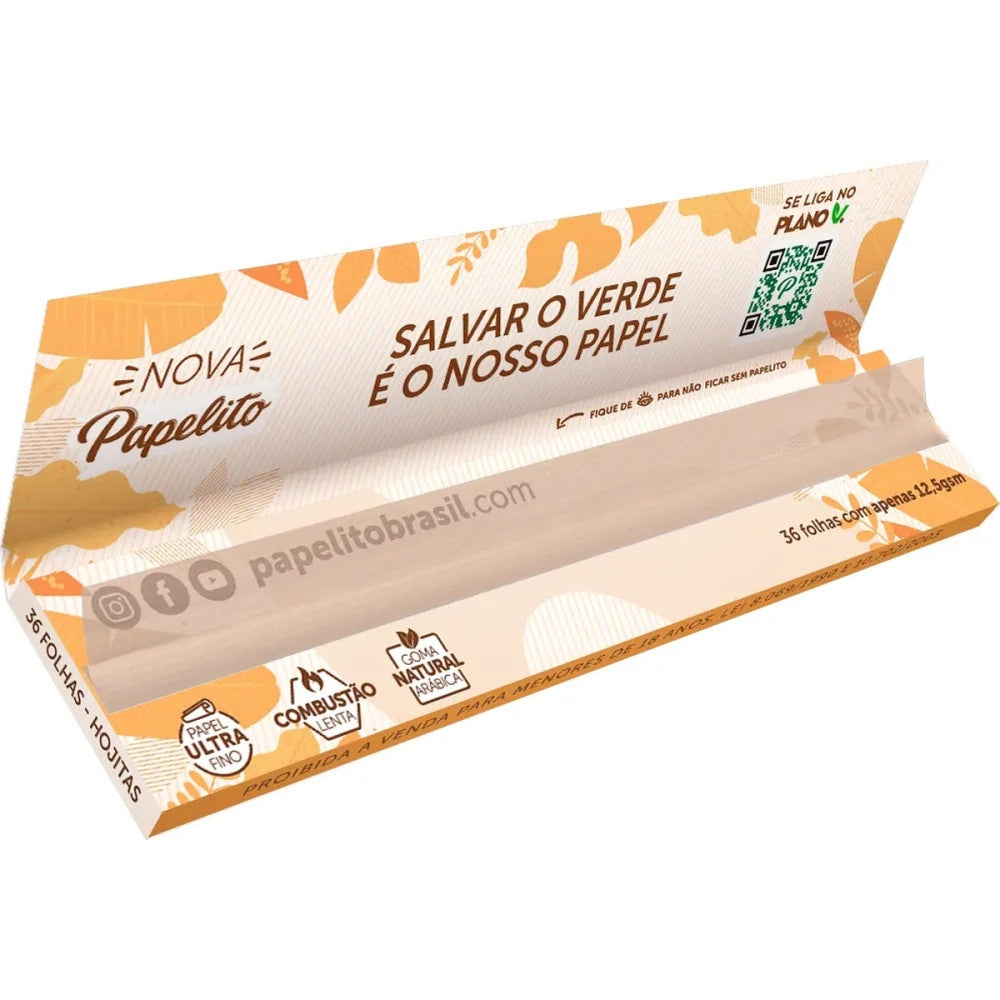 Livreto Papelito Brown Slim aberto com folhas marrons e indicação de goma arábica natural.