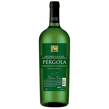 Garrafa verde de vinho branco de mesa suave Pérgola Seleção, com rótulo de 1 litro.