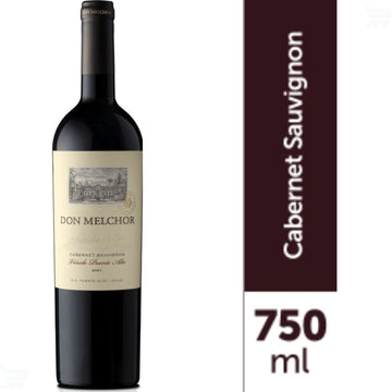 Garrafa de vinho Don Melchor Cabernet Sauvignon com indicação de 750 ml; o rótulo mostra a safra 2021.