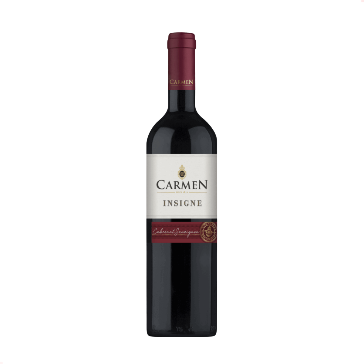 Garrafa de vinho Carmen Insigne Cabernet Sauvignon com rótulo claro e faixa vermelha.