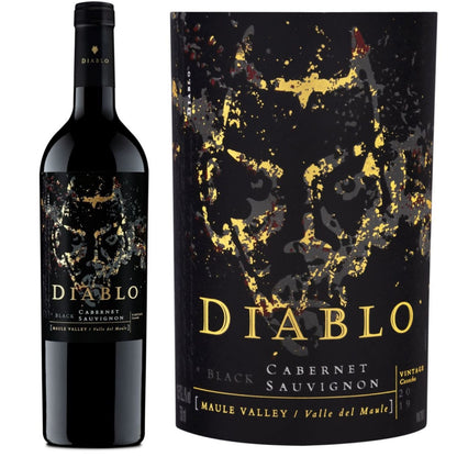 Garrafa Diablo Black Cabernet Sauvignon ao lado de detalhe ampliado do rótulo