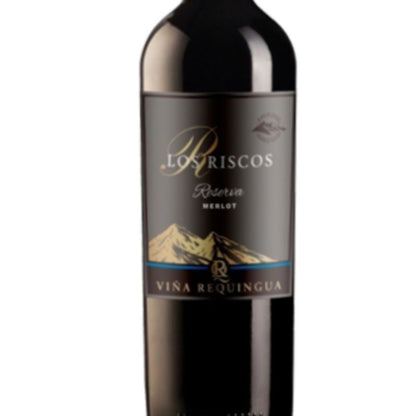 Close do rótulo Reserva Merlot da vinícola Los Riscos.