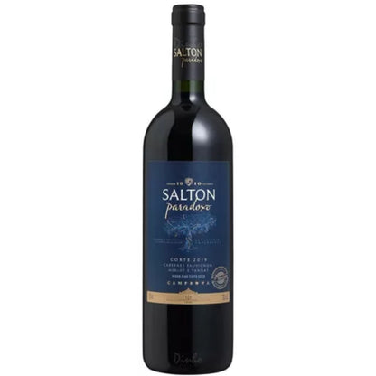 Garrafa de vinho tinto Salton Paradoxo com rótulo azul e detalhes dourados.
