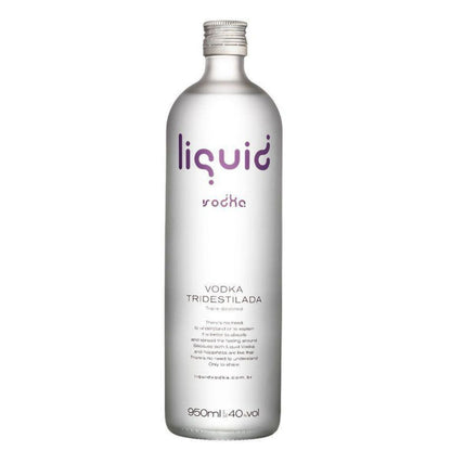 Garrafa prateada de Vodka Liquid com tampa metálica; rótulo indica 950 ml e 40% vol.