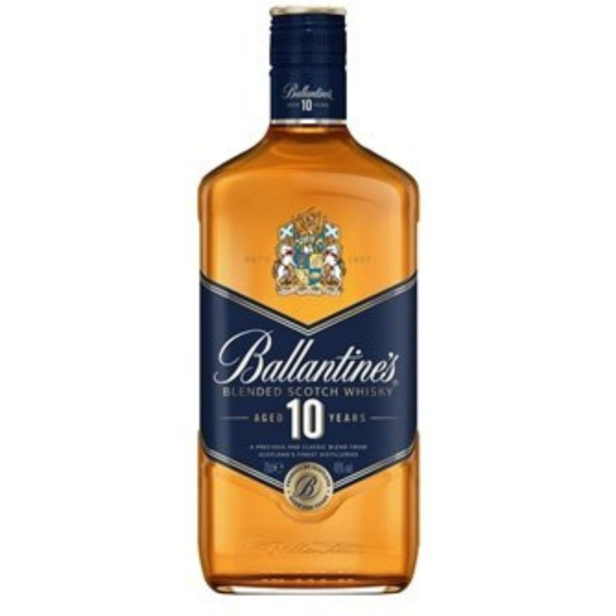 Garrafa de whisky Ballantine's 10 Anos com rótulo azul e líquido âmbar.